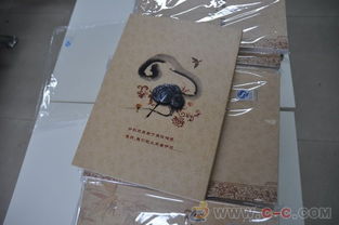 同窗情谊永存心间 成都艺站纪念册打造专属工艺美术品